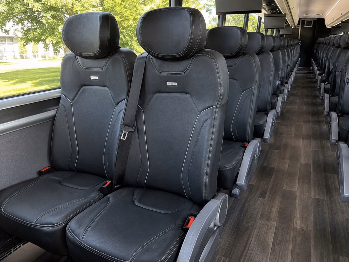 hotel shuttle bus rentals for out of town wedding guests in billings
